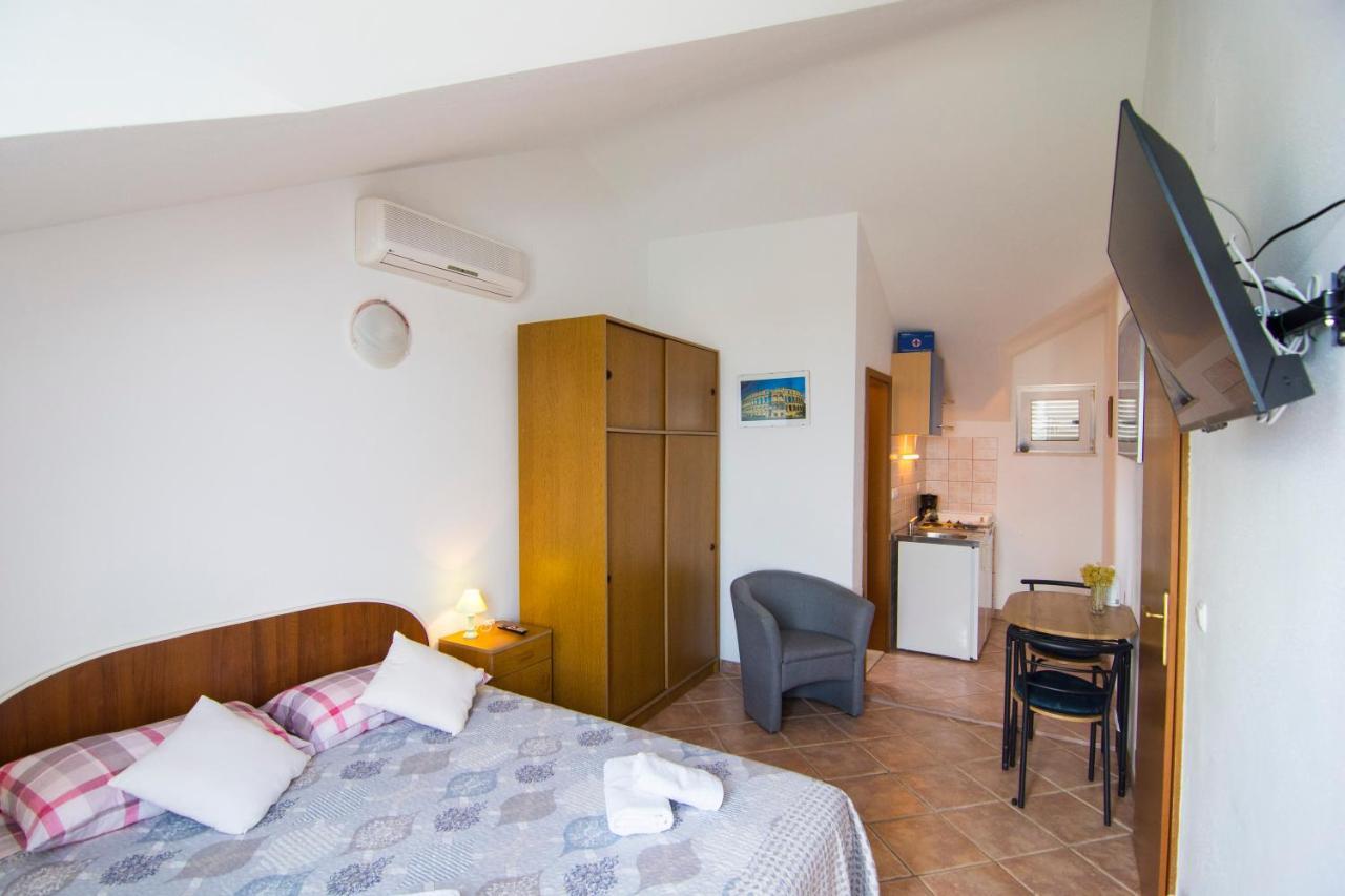 Villa Tereza Splitska Kültér fotó